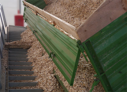 Unloading wood chips